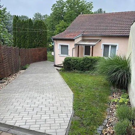 V Soukromi Anicka Apartman Lednice